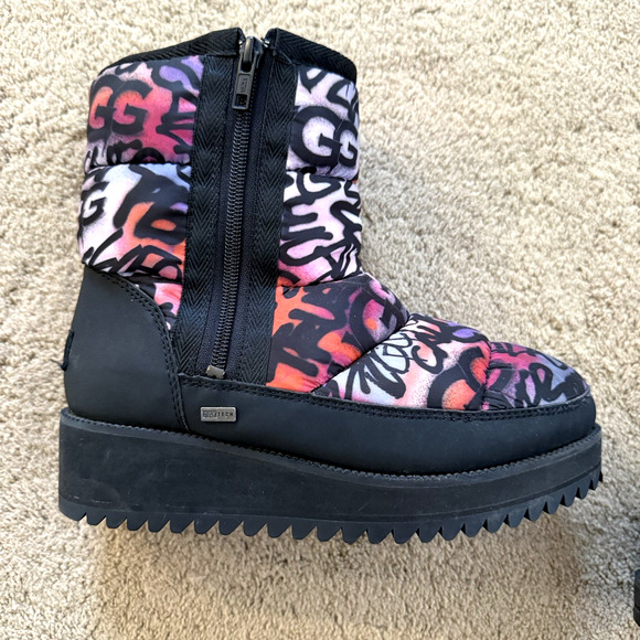 UGG Ridge Graffiti Pop Multi Waterproof Puffer Short Snow Boots Size 6 Women - Picture 6 of 8